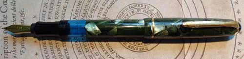Senator Marble Green & Gold Fountain Pen (pre-1990) - pen