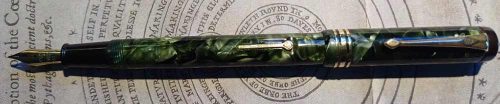Conway Stewart Model 388 Marble Fountain Pen (circa 1940) - pen