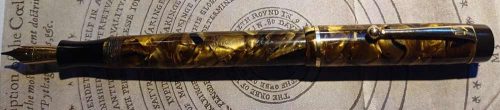 Mentmore Auto-Flow Marble Fountain Pen (1938) - pen