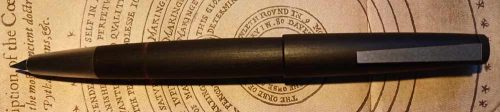 LAMY 2000 Fountain Pen (1966-2023) - pen